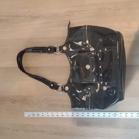 Multi Pocket Tote Handbag from Kathy Van Zealand - Picture 10 of 16